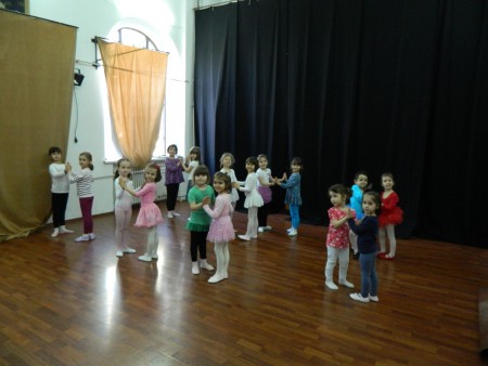 grupa mica  la repetitii